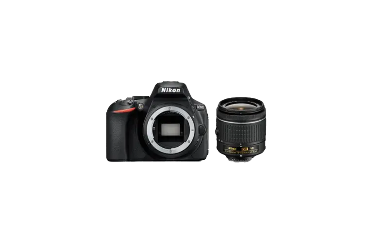 Nikon D5600 AF-S DX 18-140mm VR 一眼レフカメラ OptimizelyTabletWebP
