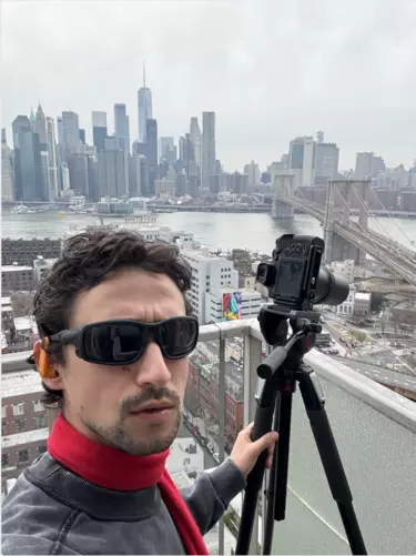 Nikon magazine - Joe Bloom, A View from a Bridge