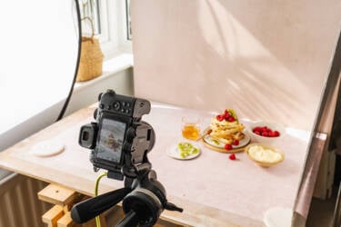 Nikon magazine - Monika Grabkowska tried and tested the NIKKOR Z DX MC 35mm f/1.7
