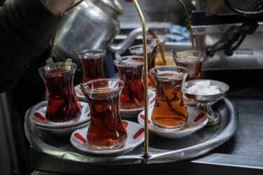 Nikon magazine - Figen Kokol in Istanbul with the DX 16-50mm